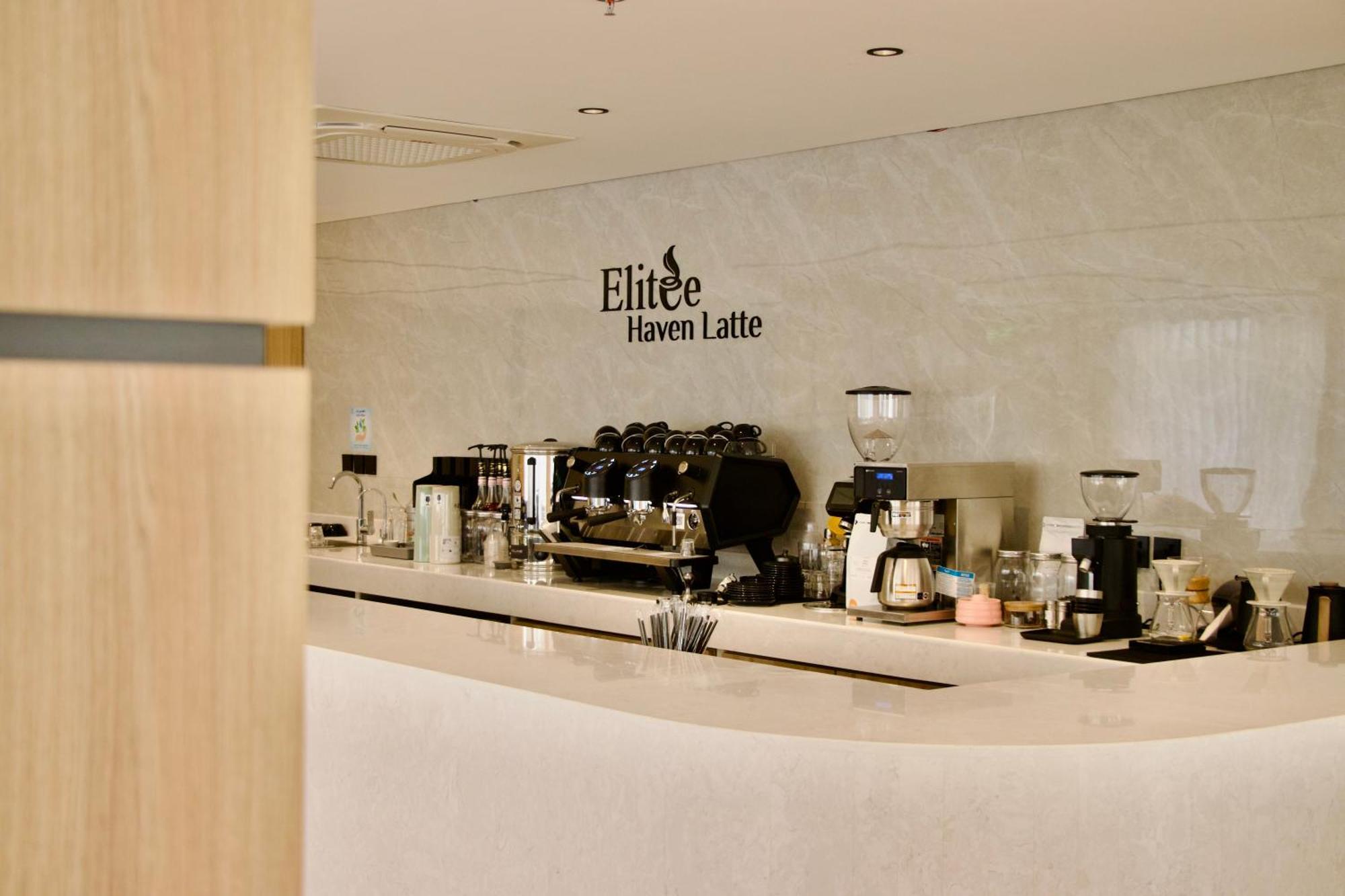 Hotel Elite Haven