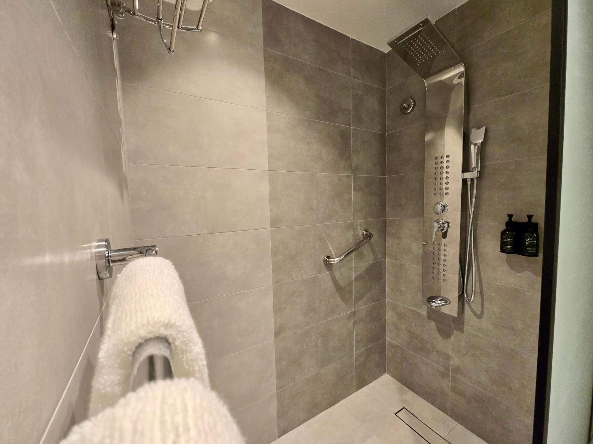 Elite Haven Hotel